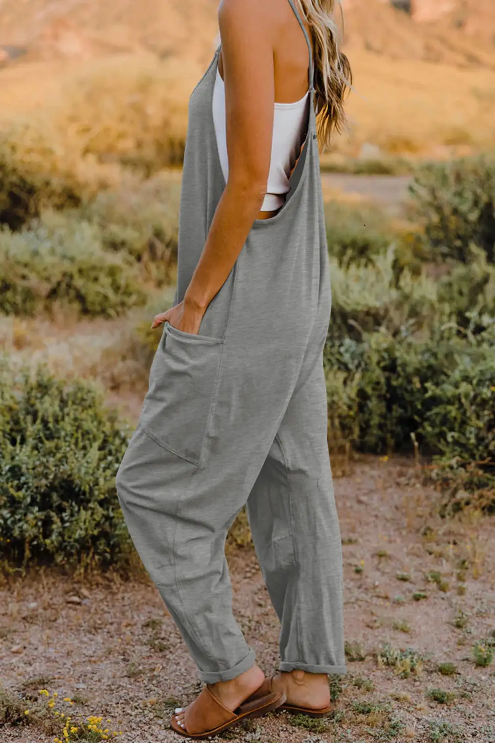 V Neck Sleeveless Pocket Jumpsuit