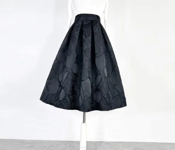 Chic Light Embroidered High Waist Skirt