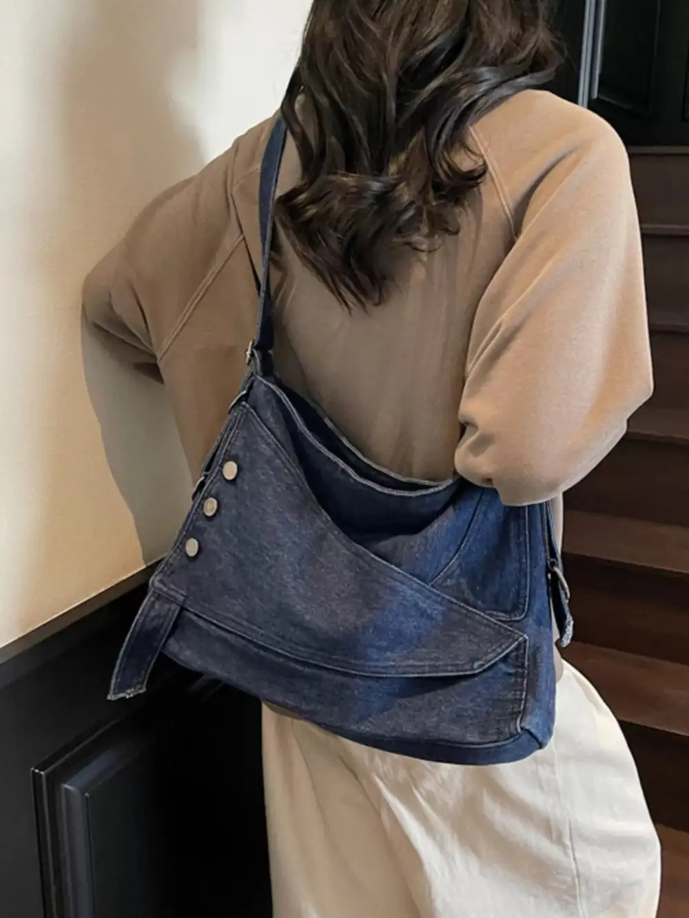 Versatile Utility Crossbody Bag