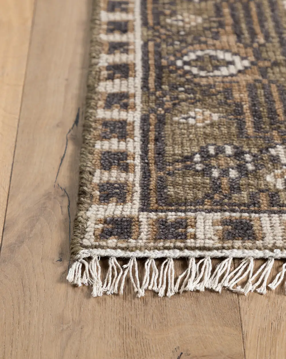 Soft-Underfoot Hand-Knotted Wool Area Rug