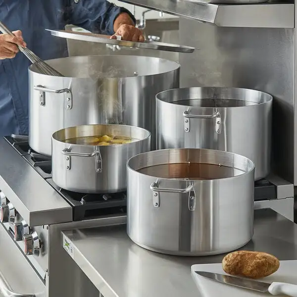 Compact Aluminum Sauce Pot