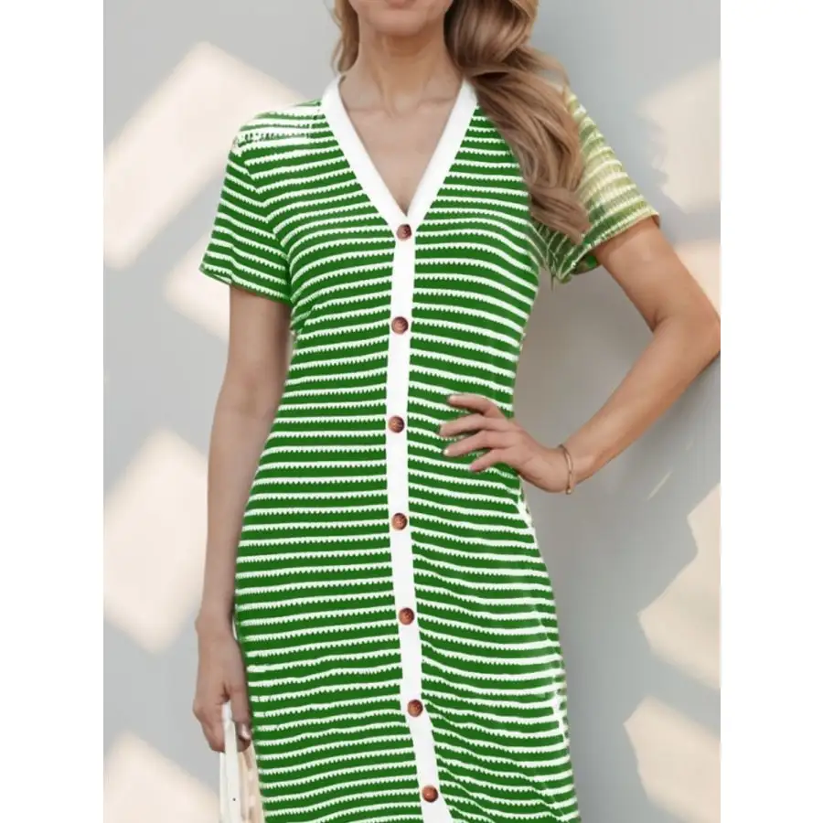 Contrast V-Neck Short Sleeve Midi Dress