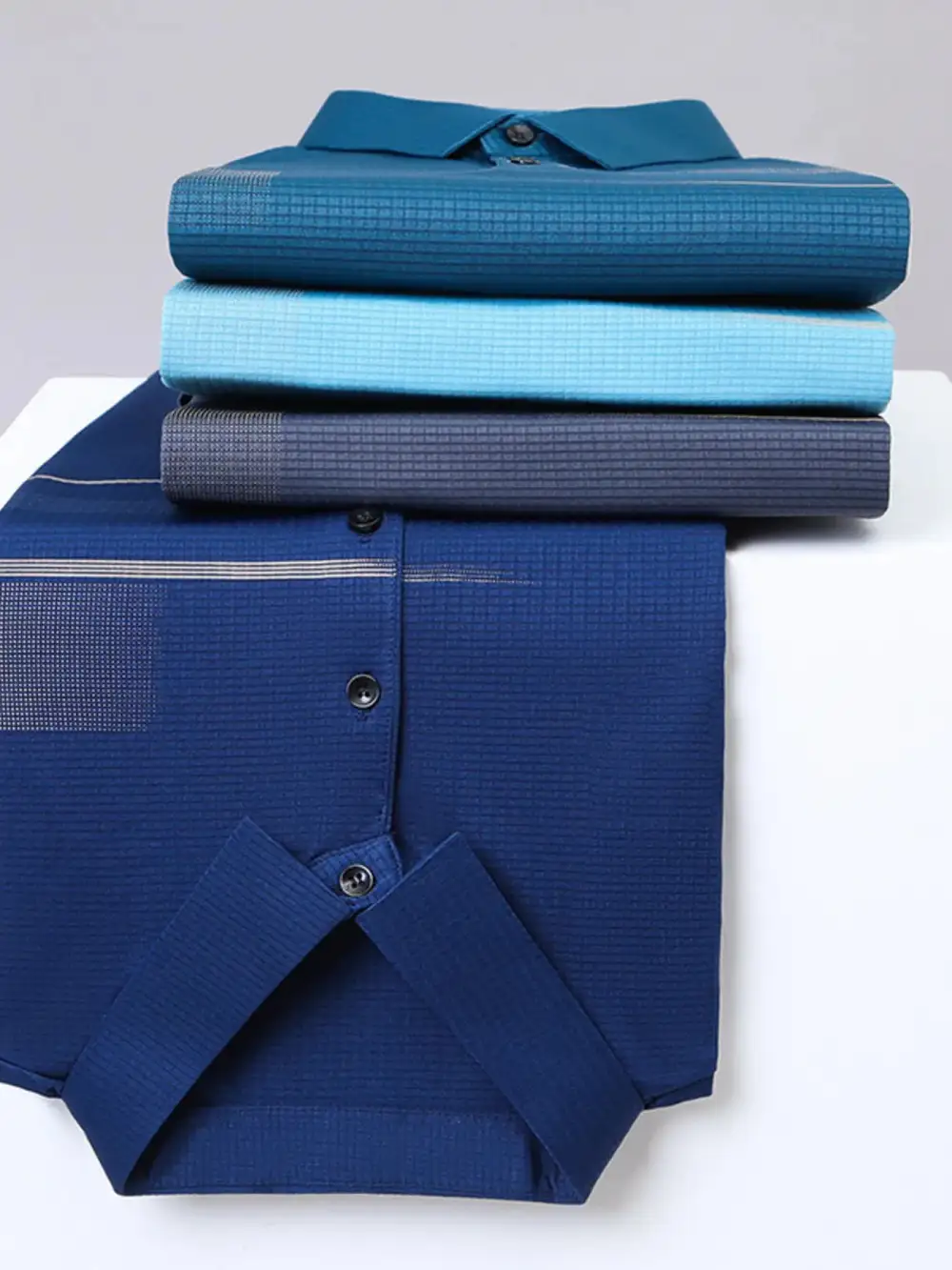 Natural Feel Short Sleeve Collared Polo Shirt