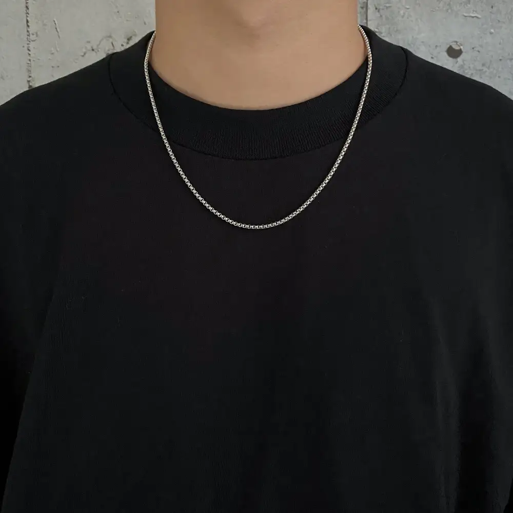 Essential Thin Box Chain Necklace