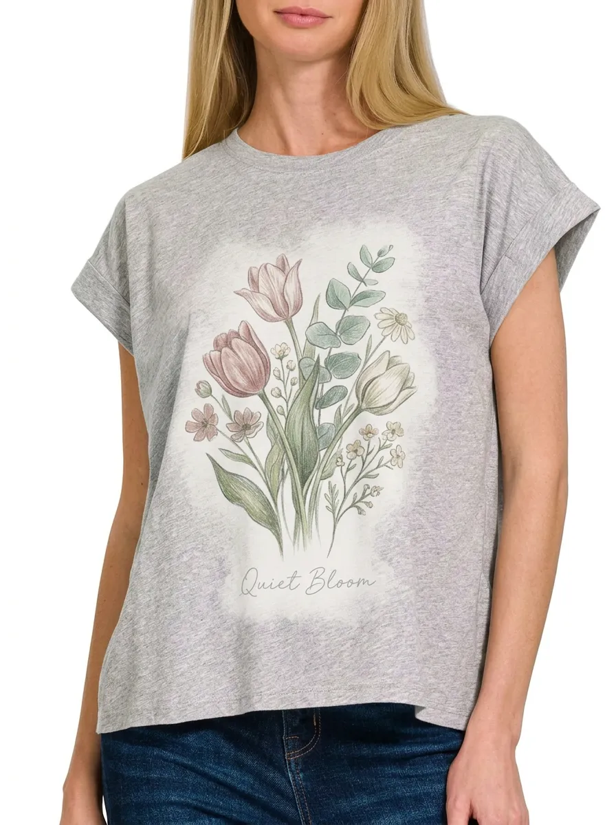 Women's Quiet Bloom Floral Tulip Bouquet Printed T-shirt
