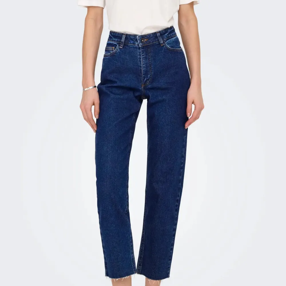 Utility Straight Everyday Jeans