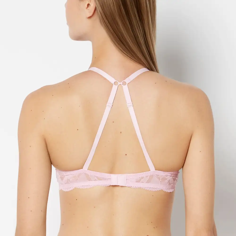 Versatile Smooth Push Up Plunge Bra With Charmed Lace Wing