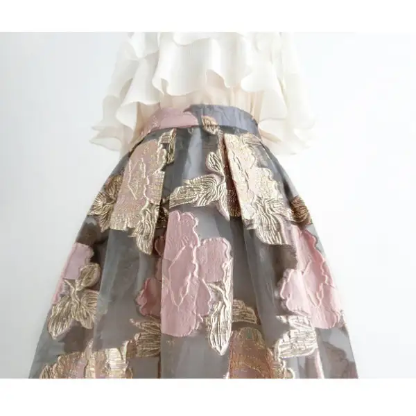 Weekend Leisure Embroidered Floral Skirt