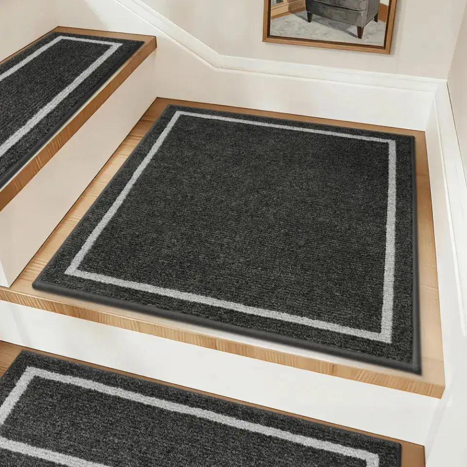 Bordered Stair Landing Rug