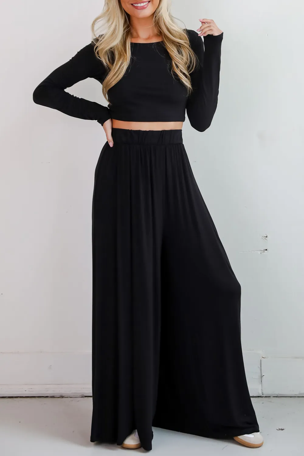 Black High-Waisted Wide Leg Pants