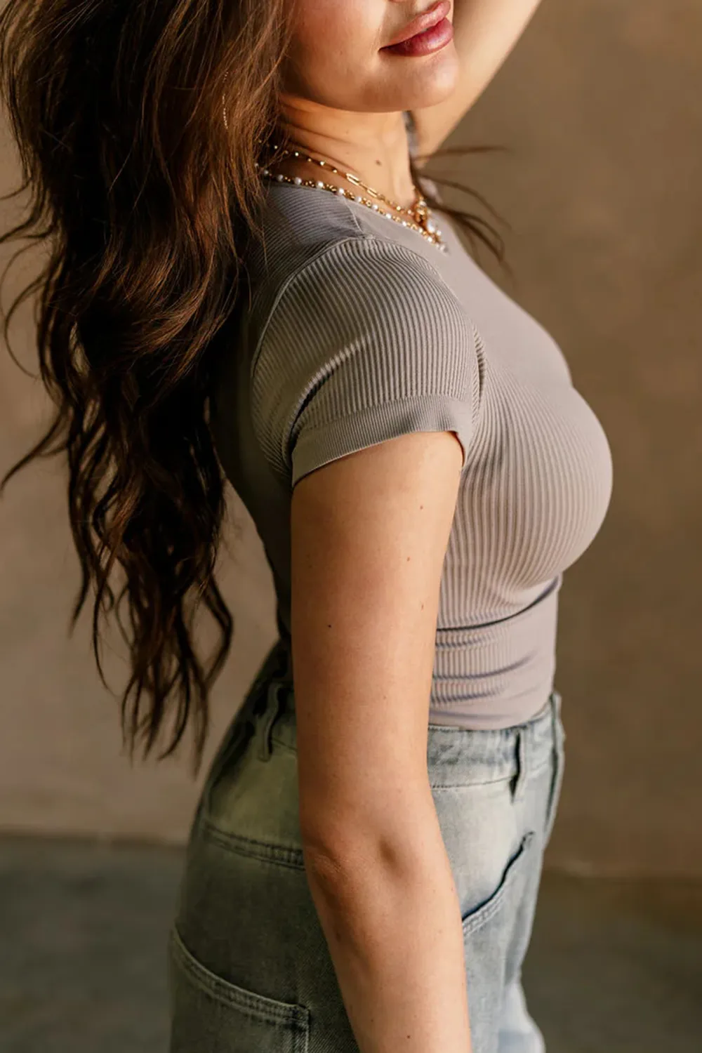 Ribbed Round Neck Cropped T-Shirt