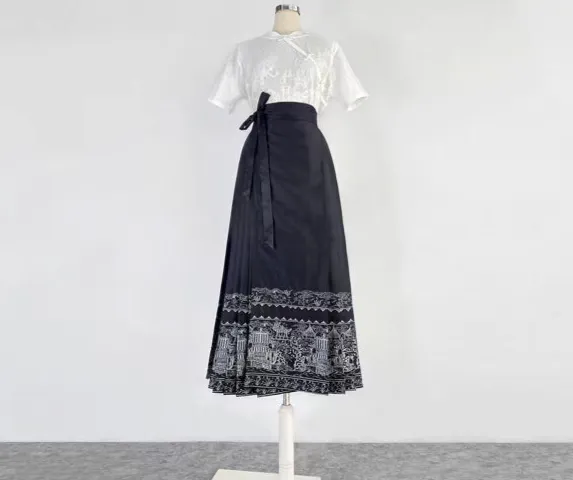 Minimal Modern Everyday Casual Embroidered Skirt