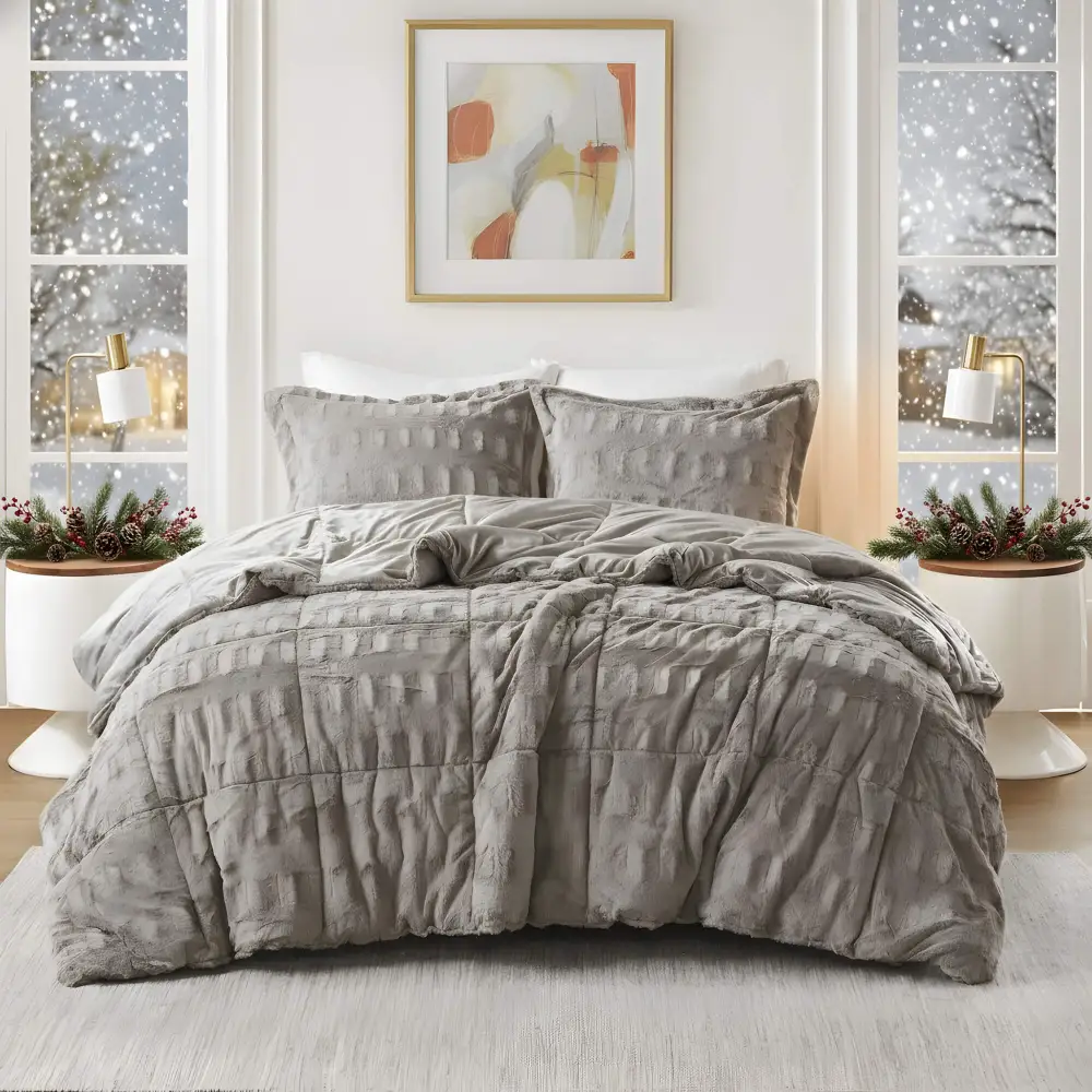 Plush Faux Fur Comforter Set