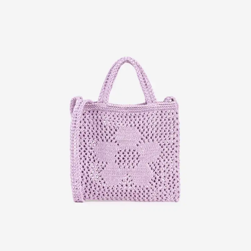 Refined Raffia Textured Everyday Tote Bag