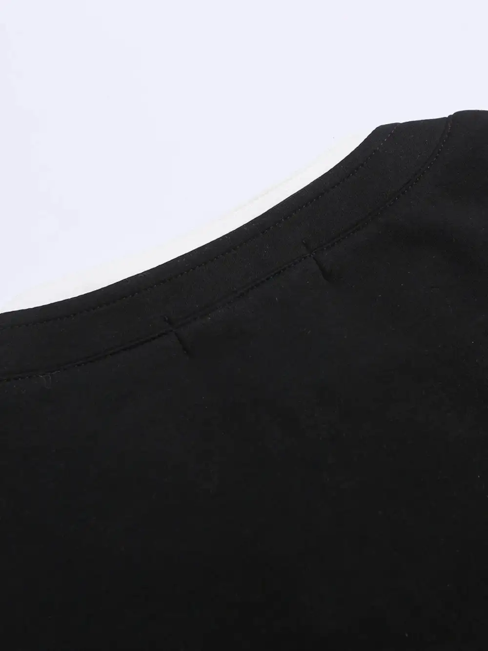Relaxed Contrast Detail Short Sleeve Crew Neck Tee