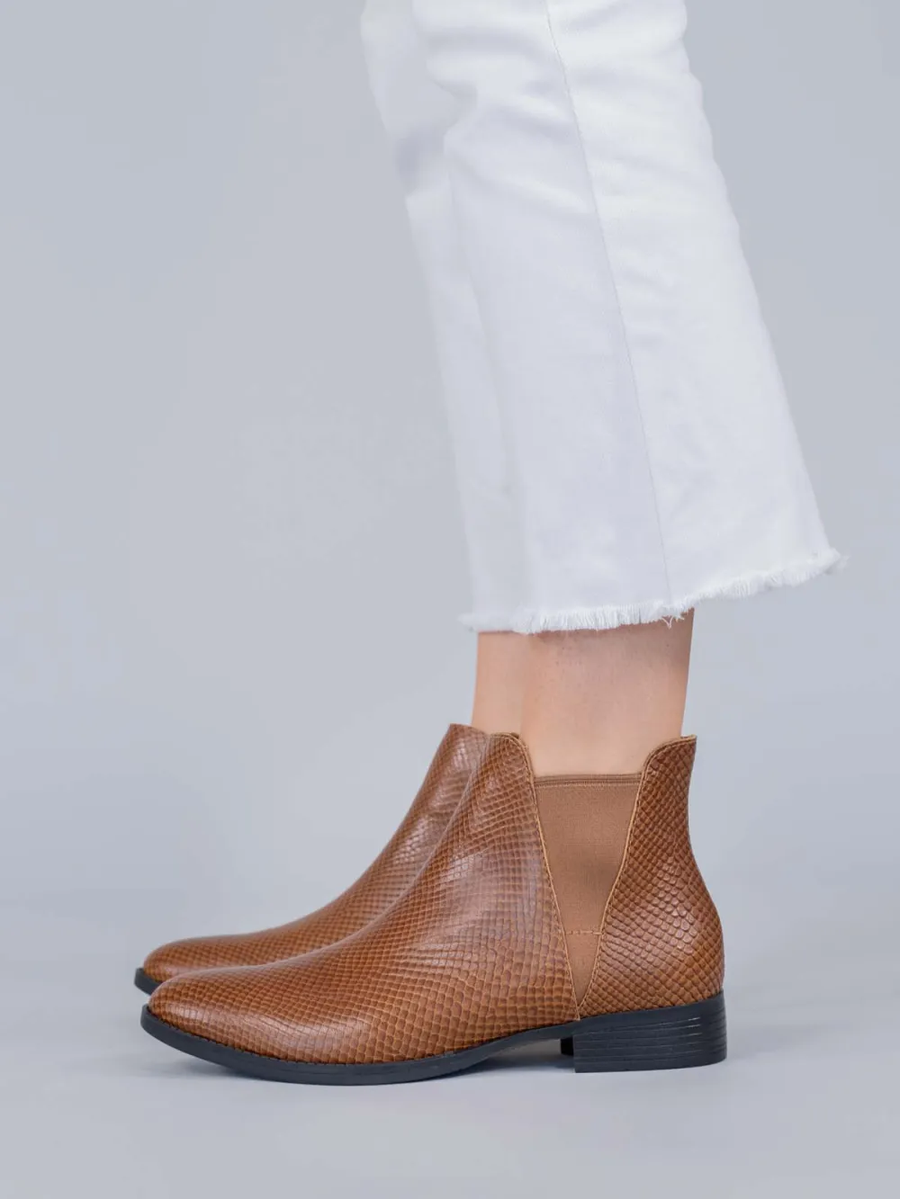 Easy Wear Flexible Ankle Boots