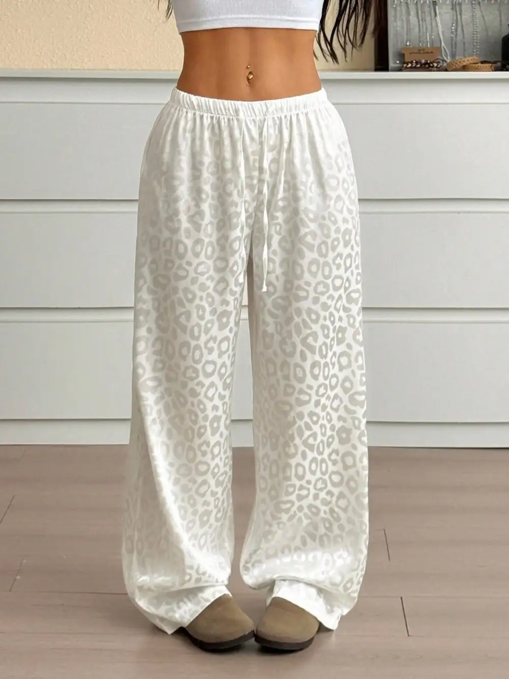 Relaxed Leopard Print Wide Leg Pants