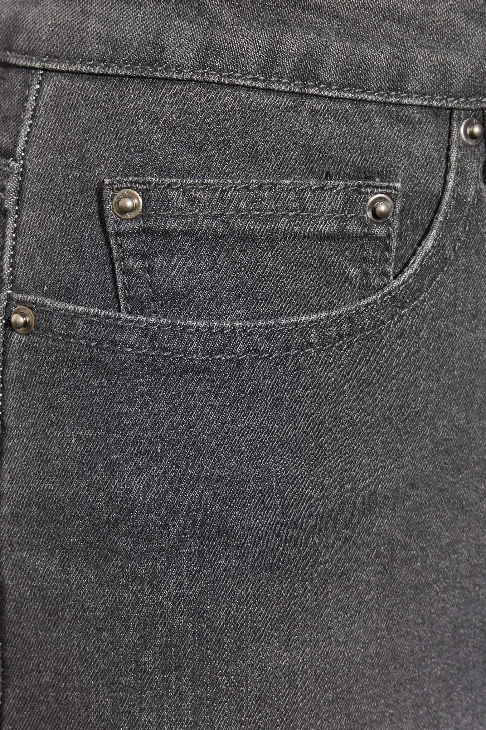 Women's Daily Jeans with Functional Pockets