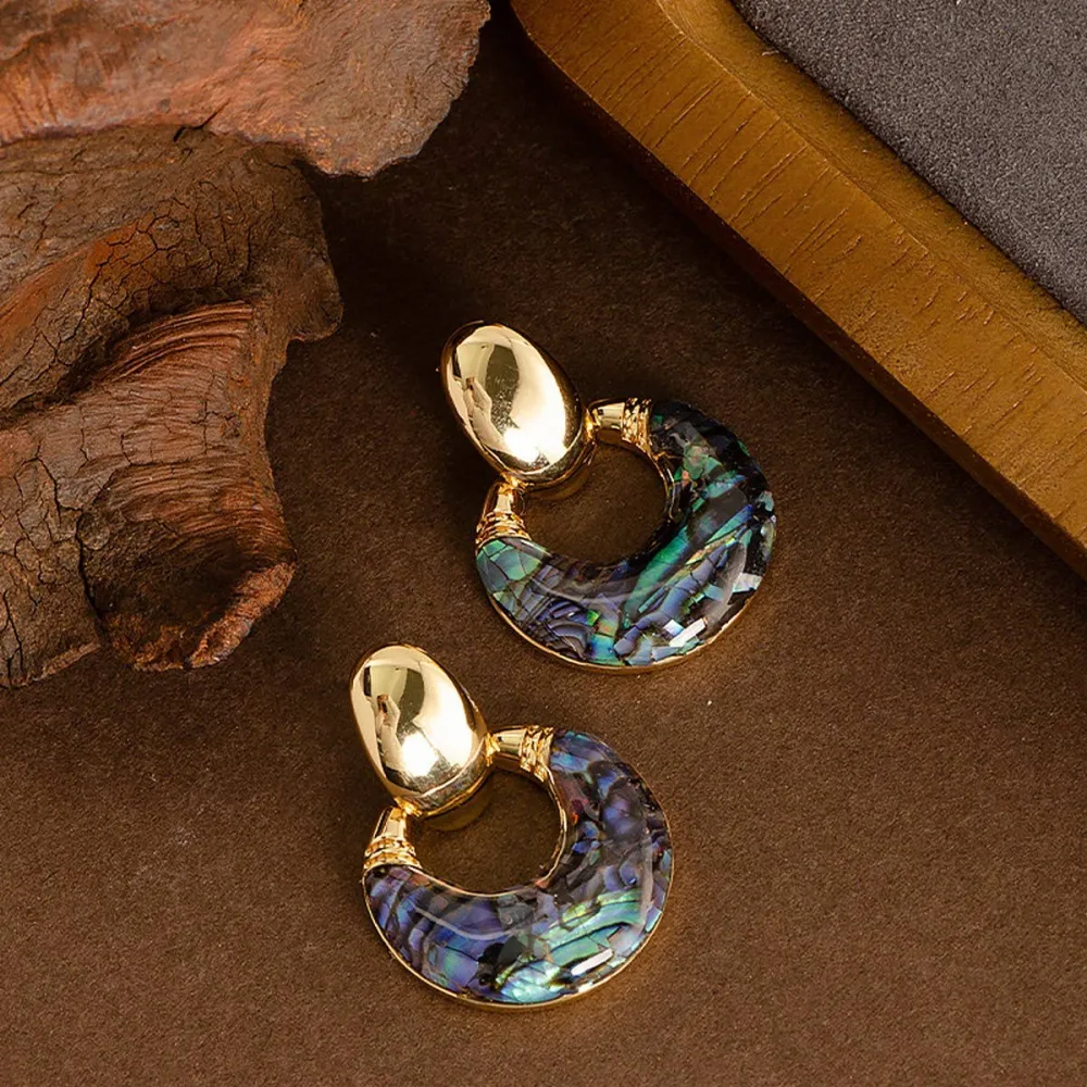 Shell Vintage Earrings