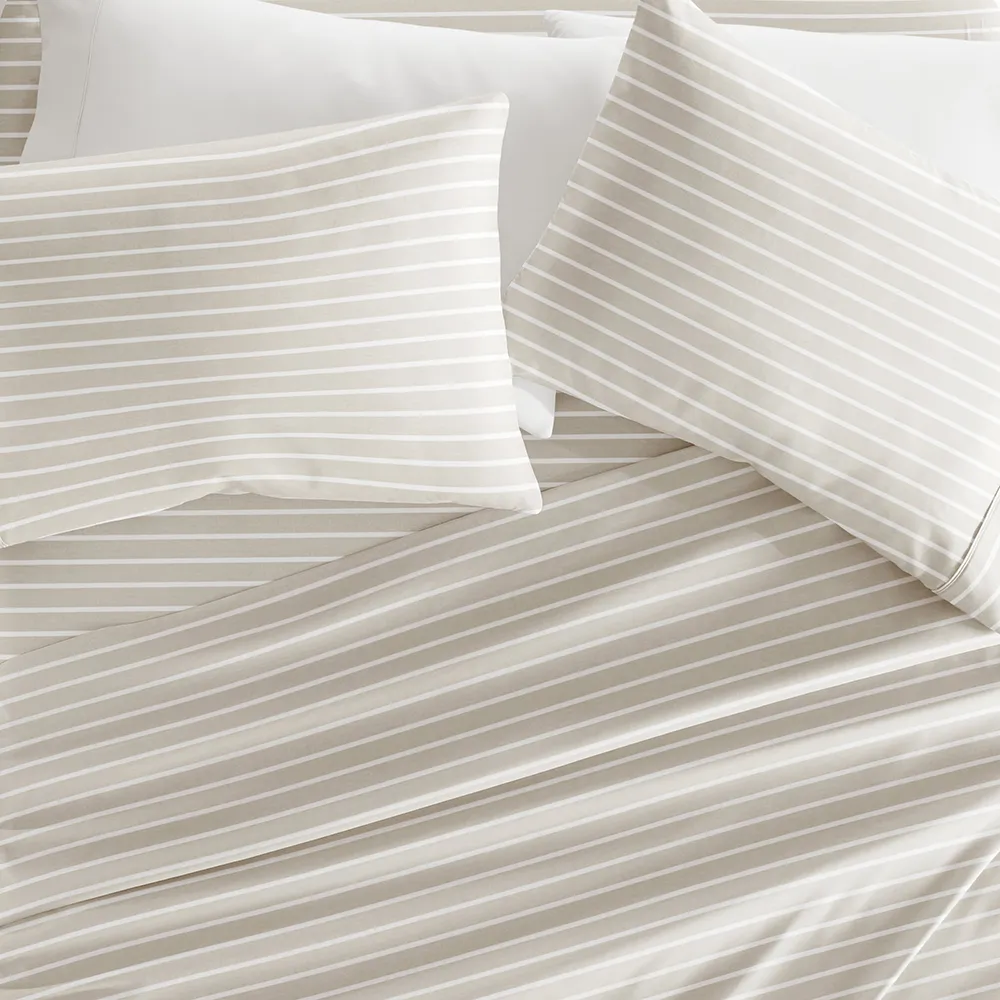 Distressed Awning Stripe Pattern Sheet Set