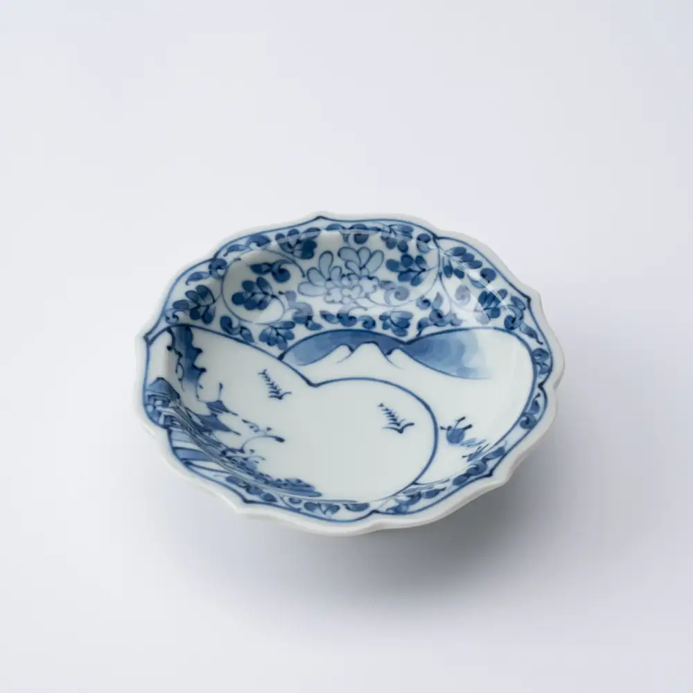 Fan-Shaped Floral Sauce Plate