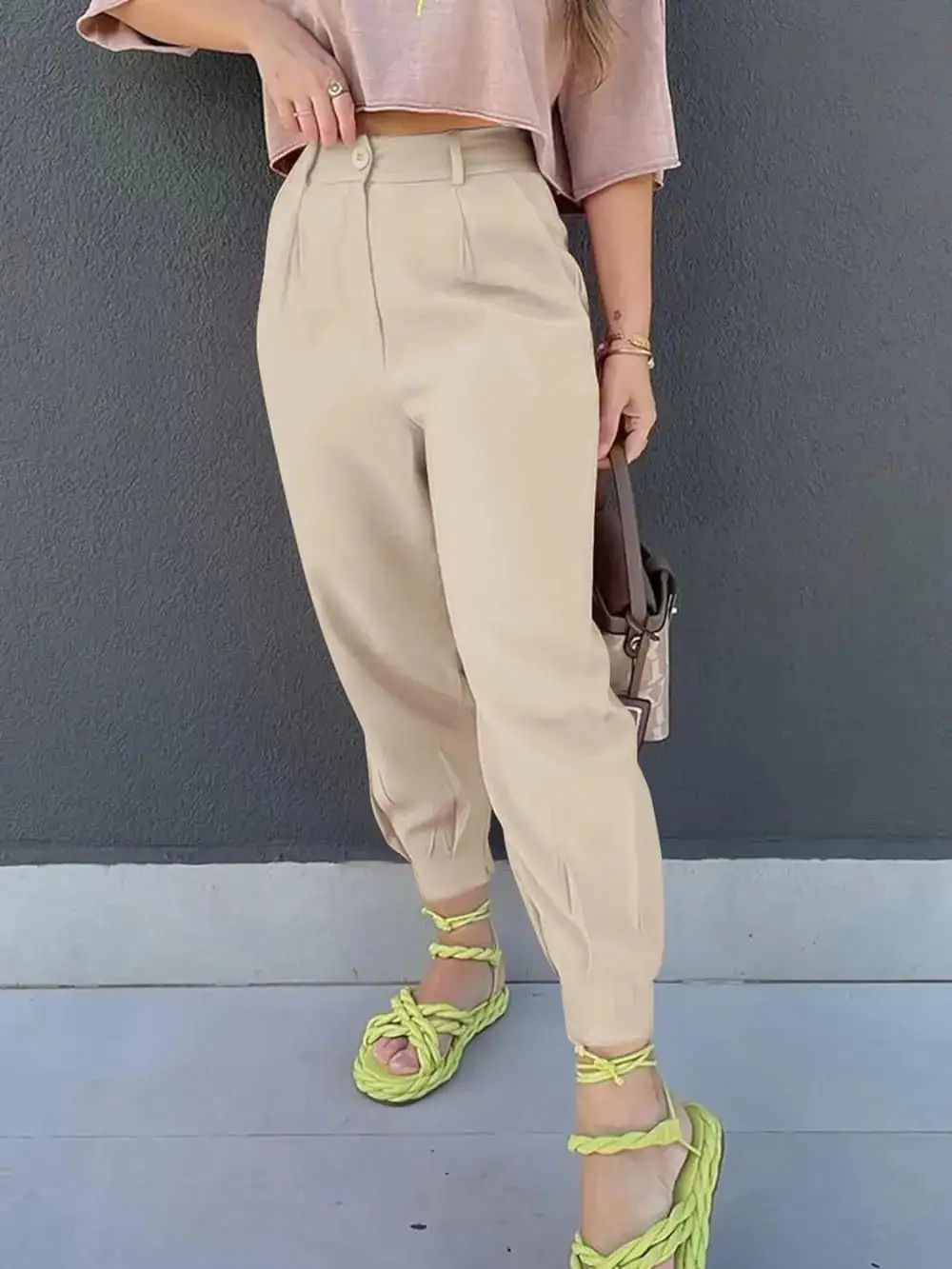 Textured High Waist Pocket Detail Pants