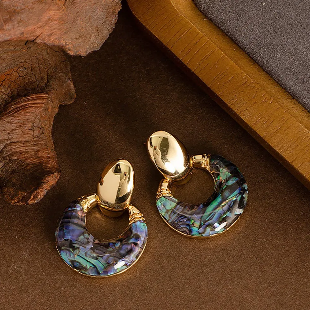 Shell Vintage Earrings