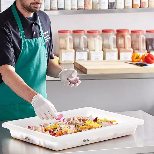 Low-Profile Polyethylene Food Storage Box