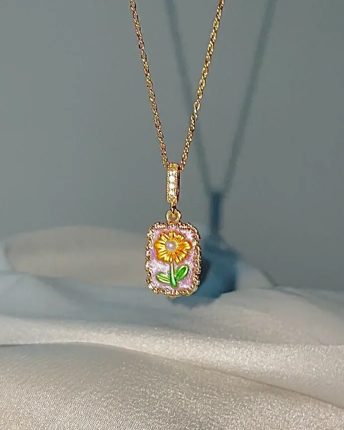 Subtle Stainless Steel Floral Fashion Necklace
