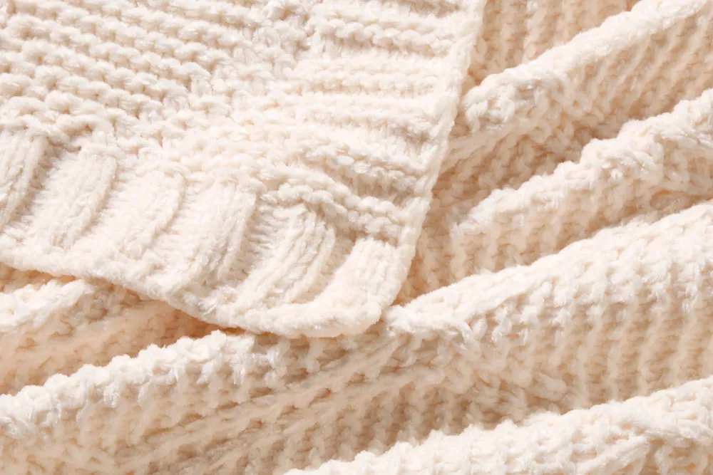 Textured Diamond Chenille Throw Blanket