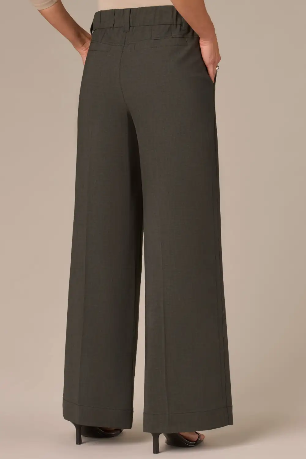 Pull-On Side Seam Tailored Trousers