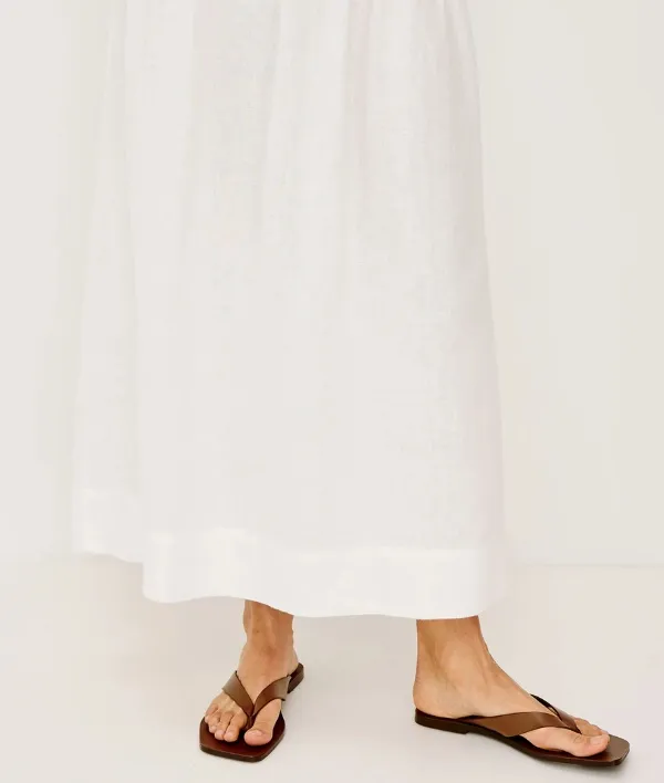 Skirt in White Linen