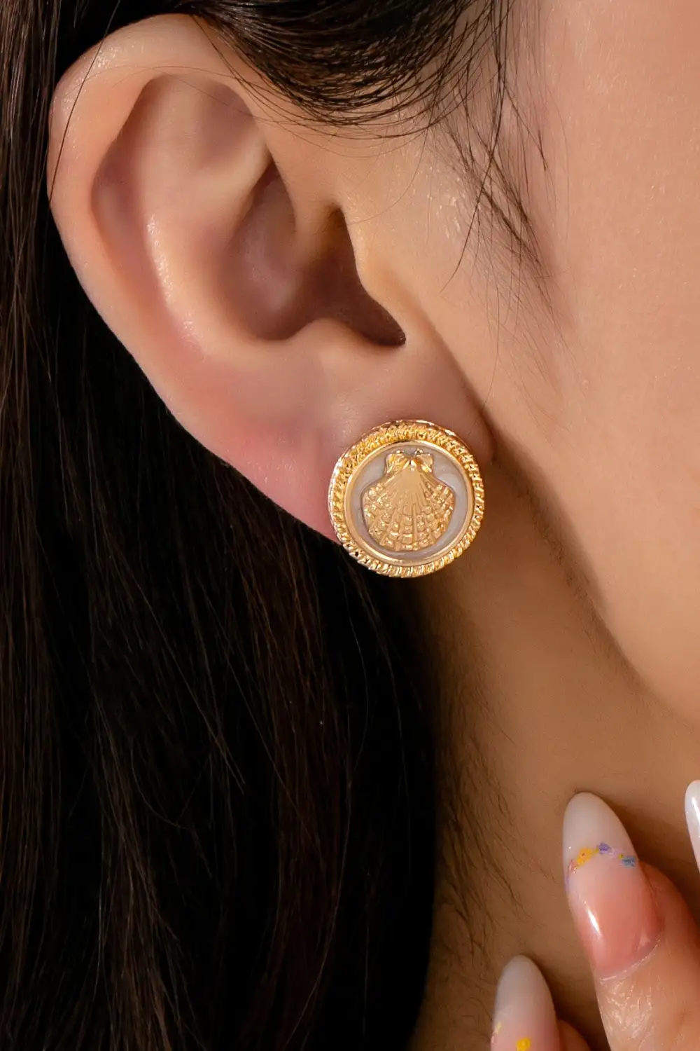 Shell namel Button Stud arrings