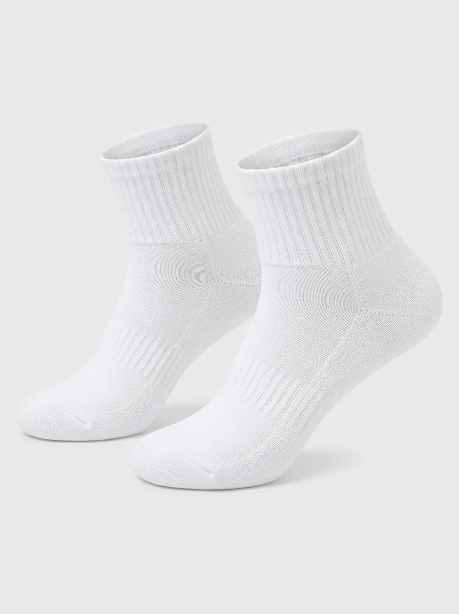 White Minimal Athletic Athletic Ankle Socks
