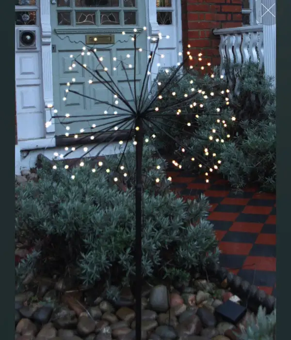 Refined Dandelion Solar Garden Light