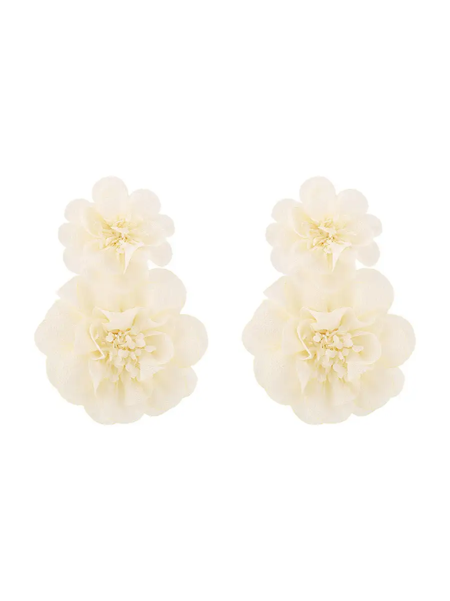 Polished Nature-Inspired Accent Earrings