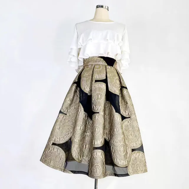 Airy Resort Embroidered High Waist Skirt