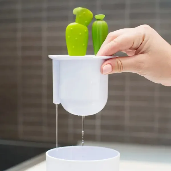 4 Desert-Themed Cactus Multi-Angle Baby Bottle Brush Sets