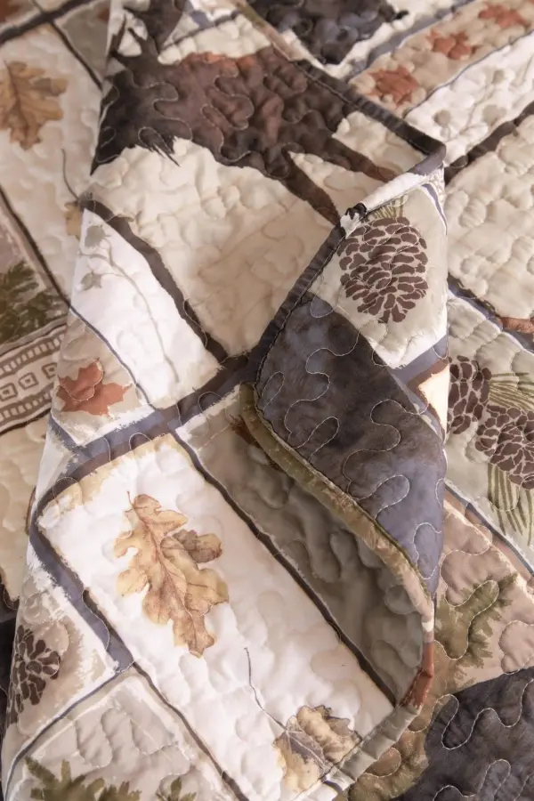 Quilted Animal Motif Bedding Set