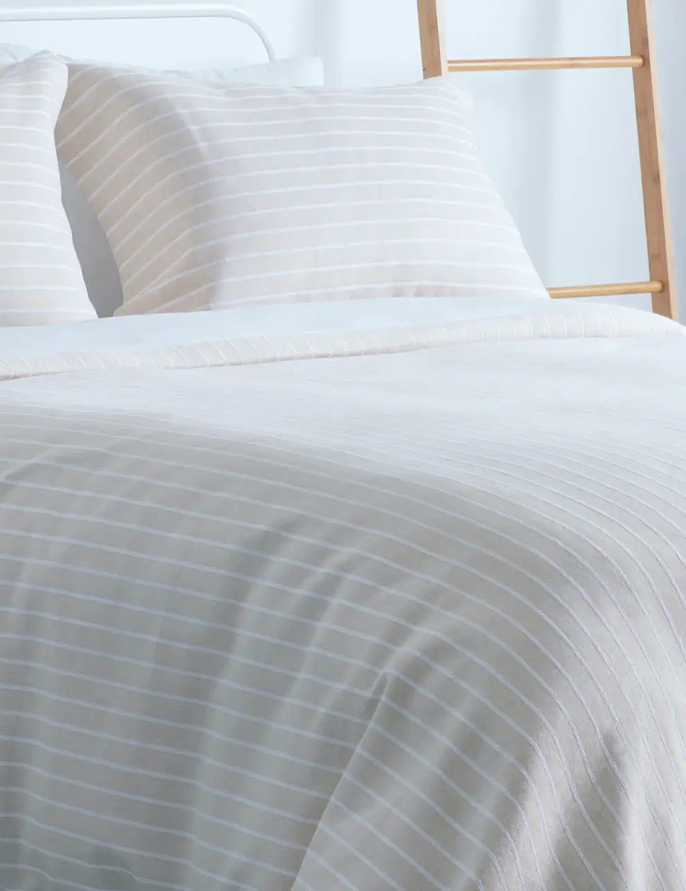 Modern Bedroom Woven Stripe Linen Duvet Cover Set