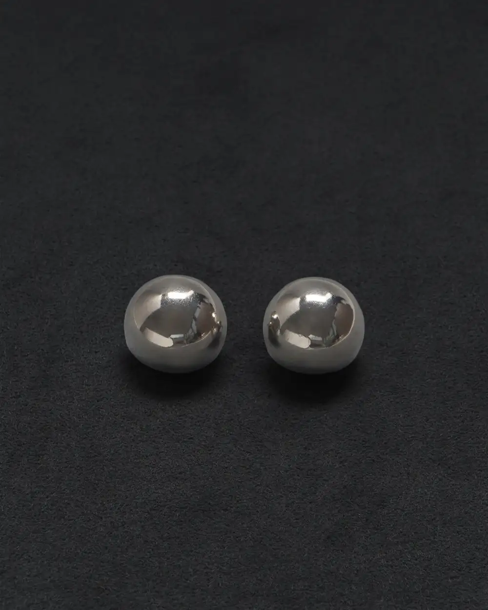 Refined Classic Earrings