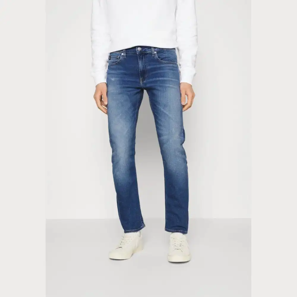 Casual Slim-Fit Denim Jeans