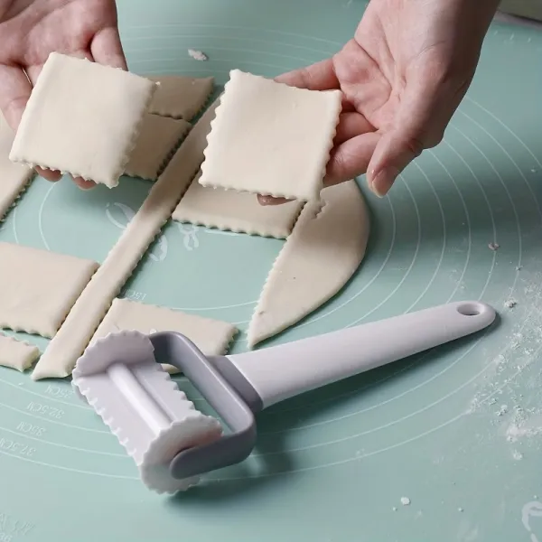 Dough Lattice Cutter Tool