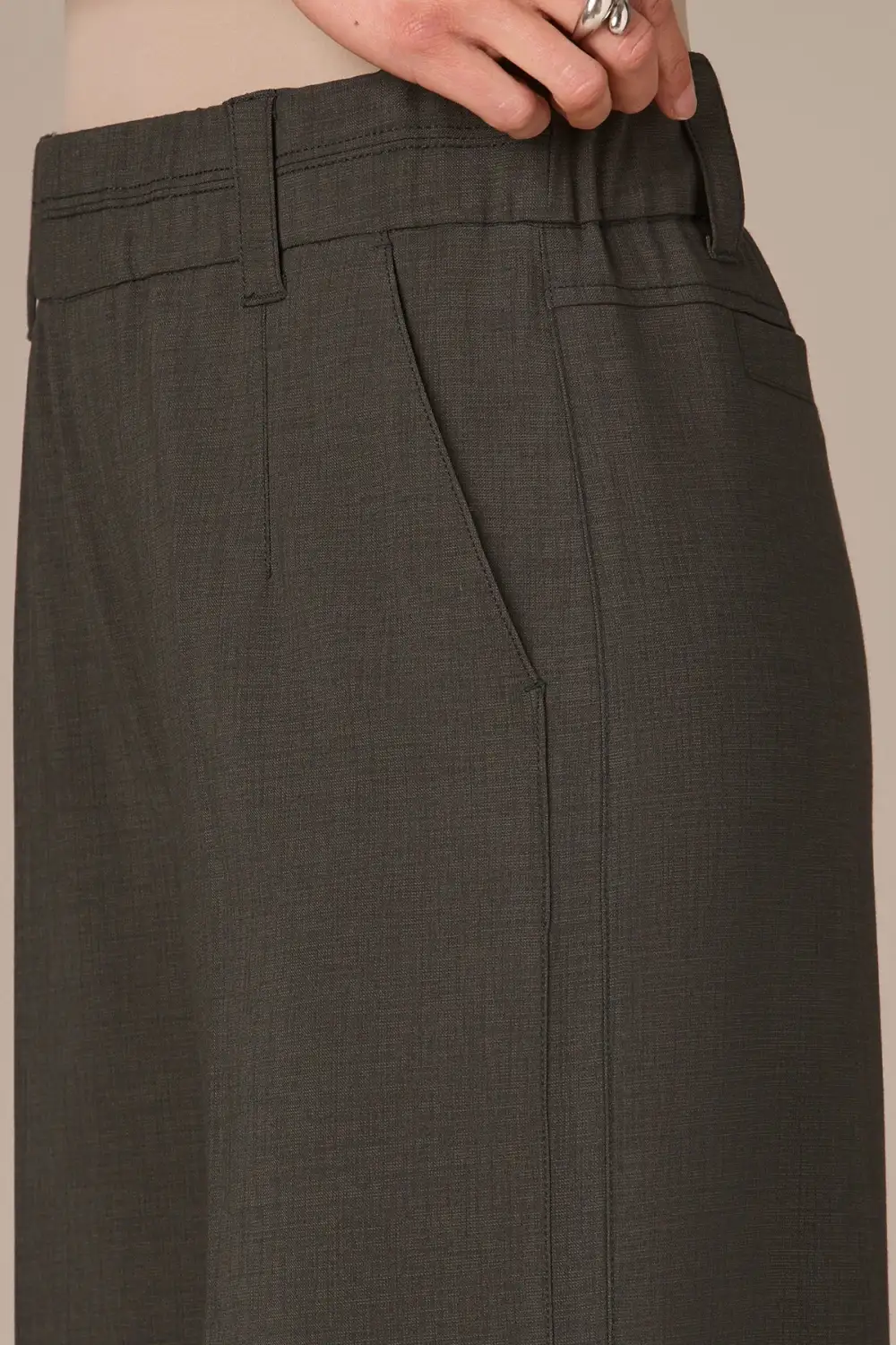 Pull-On Side Seam Tailored Trousers