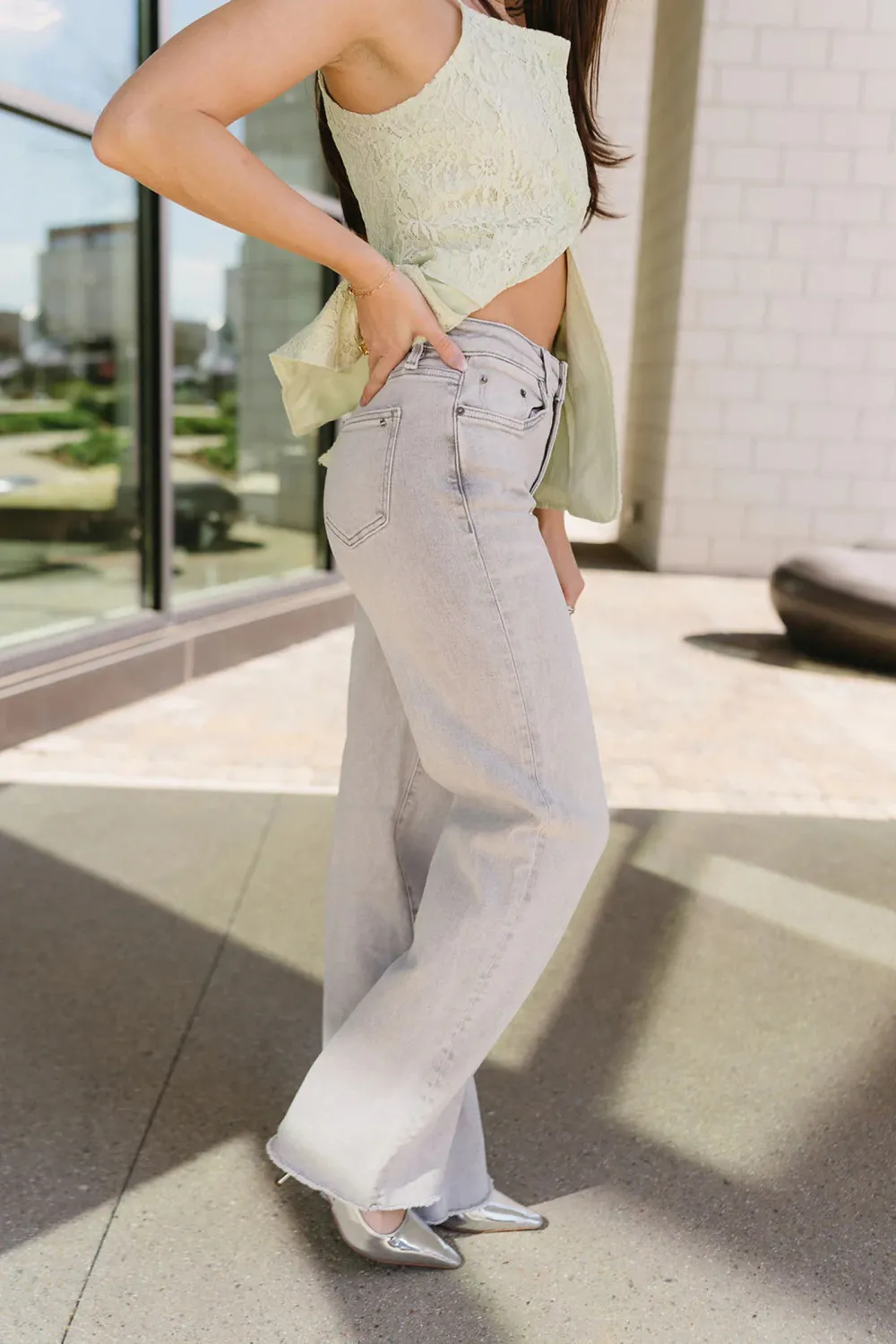 Classic Pocketed Wide Leg Jeans