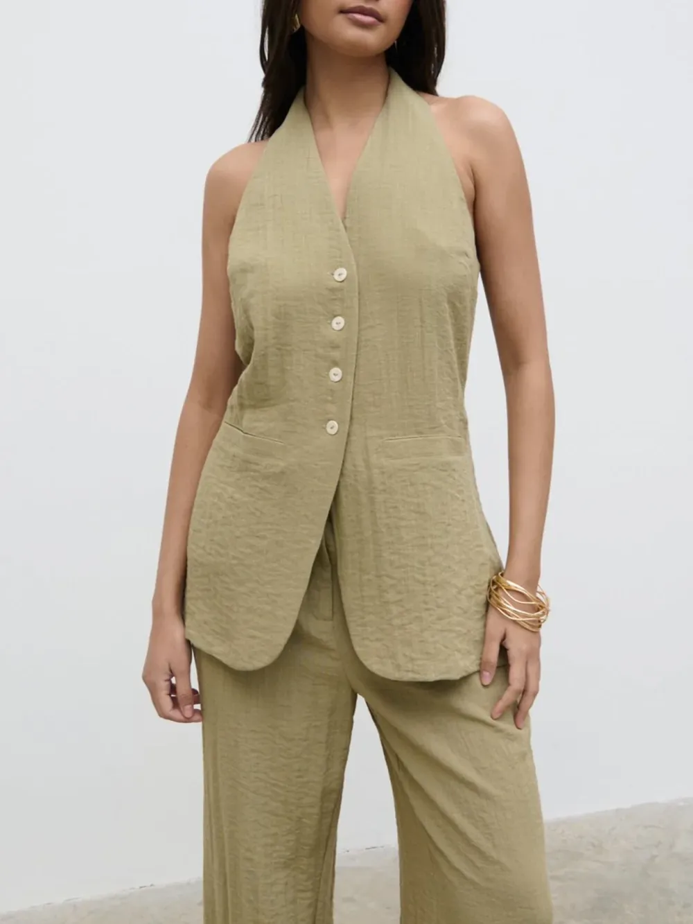 Sleeveless Halterneck Waistcoat