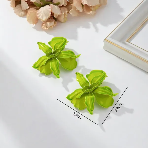 Balanced Flower Earrings