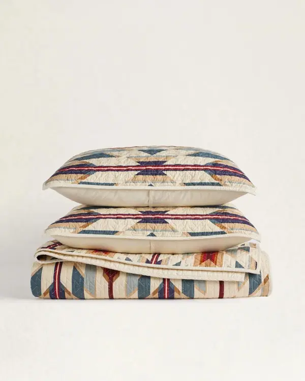 Inviting Quilted Geometric Quilt Set
