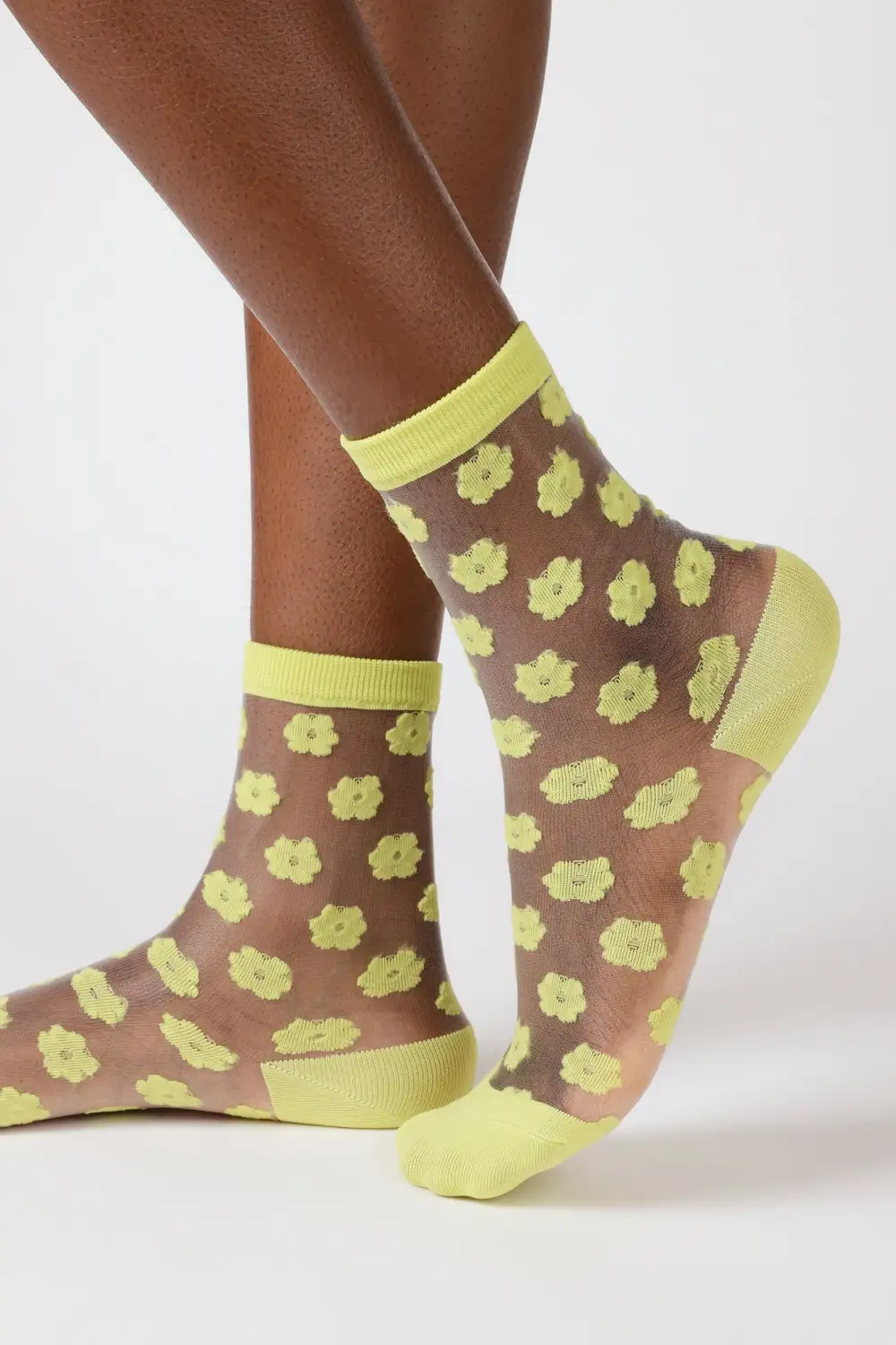 Classic Sheer Tiny Flower Socks