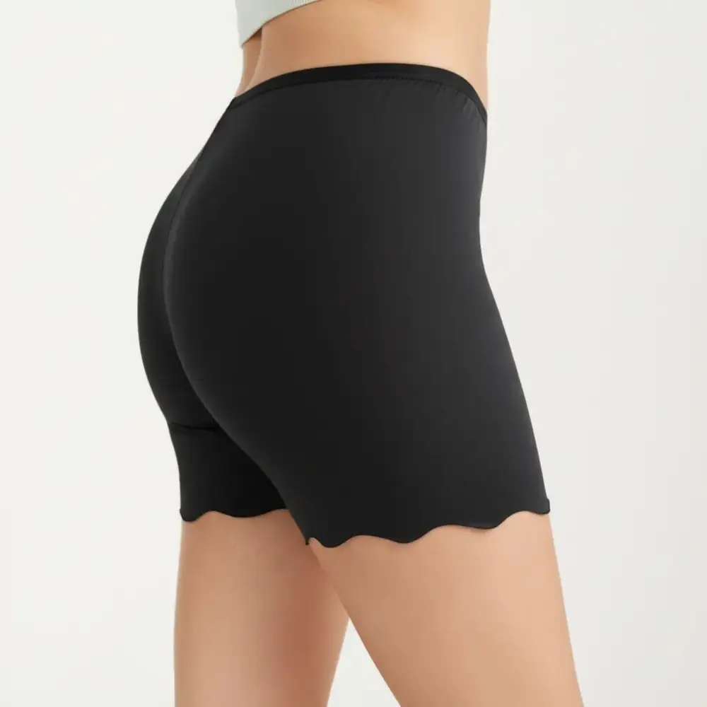 Seamless Lightweight Stretch Scalloped Shapewear Shorts